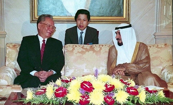 nguyen chu tich nuoc le duc anh va dau an doi ngoai