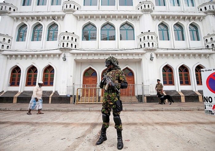 sri lanka 15 nguoi 6 tre em thiet mang trong vu dau sung voi cac phien quan hoi giao