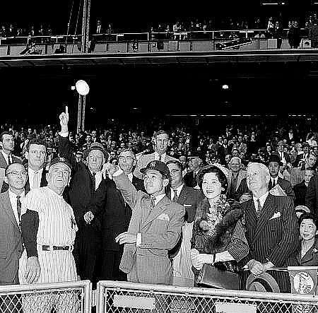 nhat hoang akihito cuoc doi vi vua cua trieu dai lau doi nhat the gioi