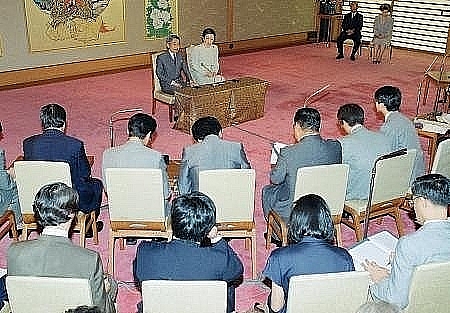 nhat hoang akihito cuoc doi vi vua cua trieu dai lau doi nhat the gioi