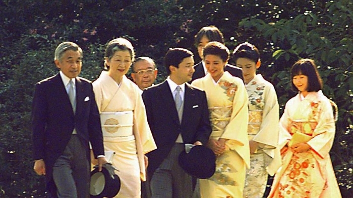 nhat hoang akihito cuoc doi vi vua cua trieu dai lau doi nhat the gioi