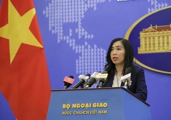 vi the cua bien trong con mat cac vua dau trieu nguyen