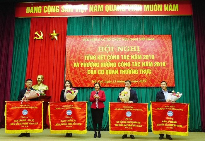 co quan thuong truc cua lien hiep huu nghi