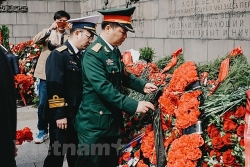 Cộng đồng Việt Nam tại Saint-Petersburg (Nga) tri ân các anh hùng chống phát xít