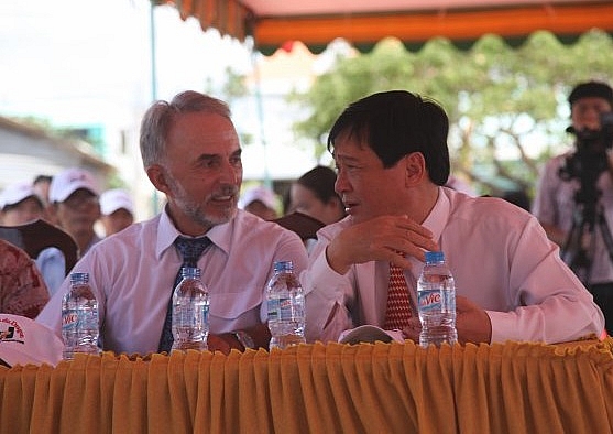 khoi cong giai doan 2 cua trung tam cham soc tre mo coi can giuoc
