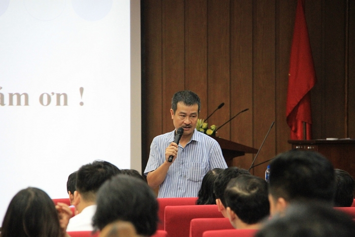 tim giai phap xay dung he thong van tai cong cong an toan than thien ben vung