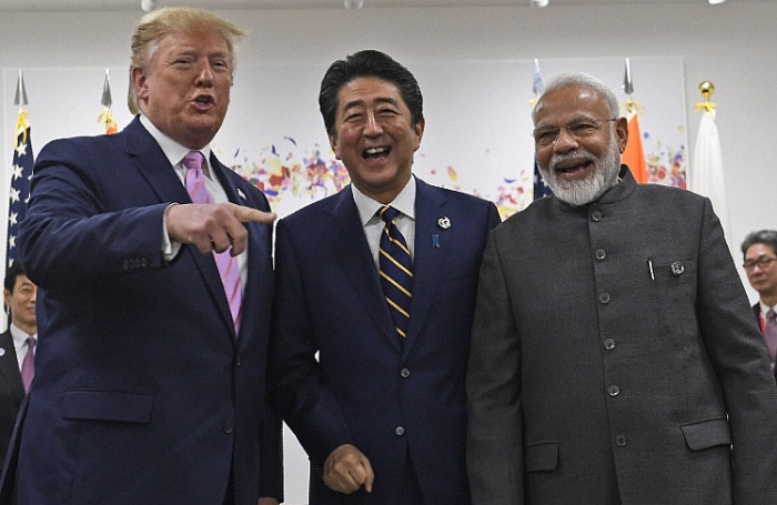 nhung hanh dong thu vi cua tong thong trump tai ngay dau tien hoi nghi g20