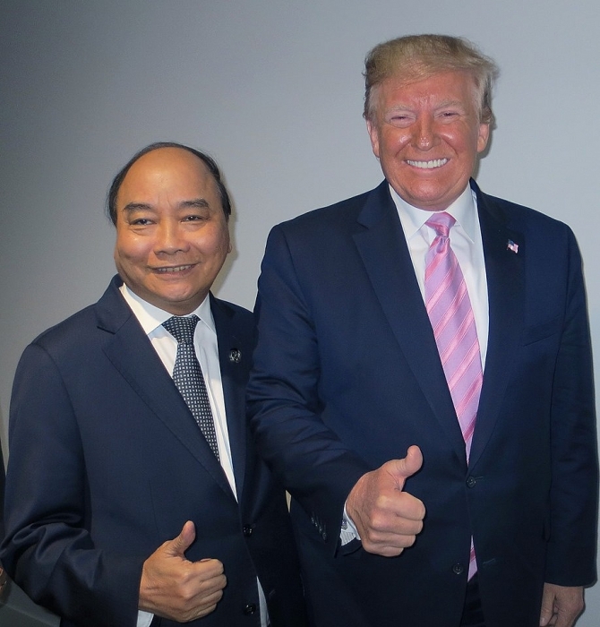 nhung hanh dong thu vi cua tong thong trump tai ngay dau tien hoi nghi g20
