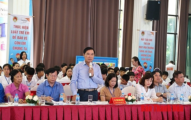 dien dan tre em thanh hoa hon 60 dai bieu nho tuoi doi thoai voi lanh dao