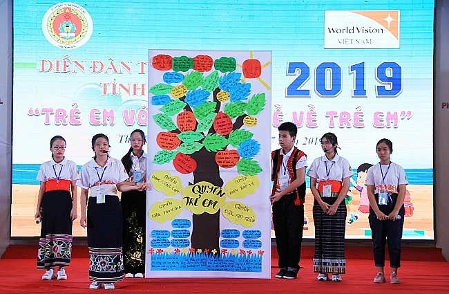 dien dan tre em thanh hoa hon 60 dai bieu nho tuoi doi thoai voi lanh dao