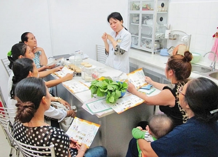 hki cai thien dinh duong cho ba me tre em hoa binh