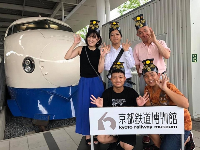 12 hoc sinh viet nam voi 5 ngay tham huu nghi nhat ban