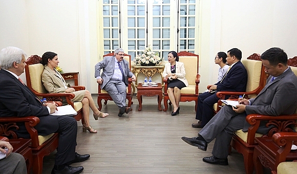 viet nam uruguay tang cuong hieu biet giao luu giua nhan dan hai nuoc