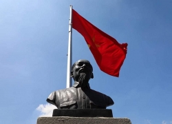 Người dân thủ đô Venezuela dâng hoa tưởng niệm Bác Hồ