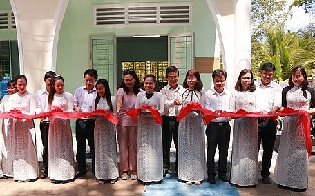 sosendervie ho tro xay diem truong mau giao cho huyen ngheo vinh long
