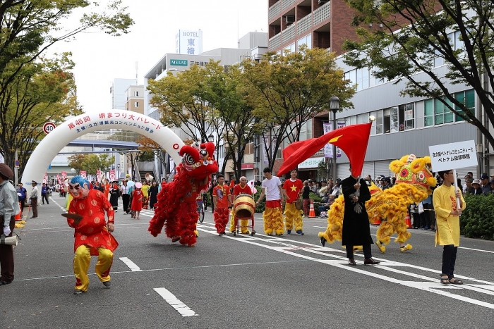 tong lanh su quan tai osaka tich cuc quang ba hinh anh viet den voi nguoi dan nhat