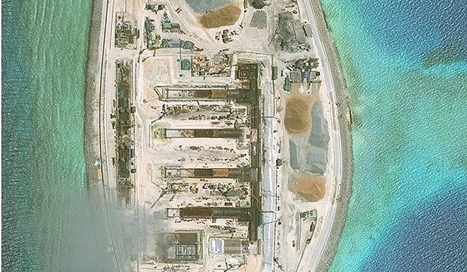 trung quoc 6 lan ban phao sang canh cao may bay tuan tra cua philippines