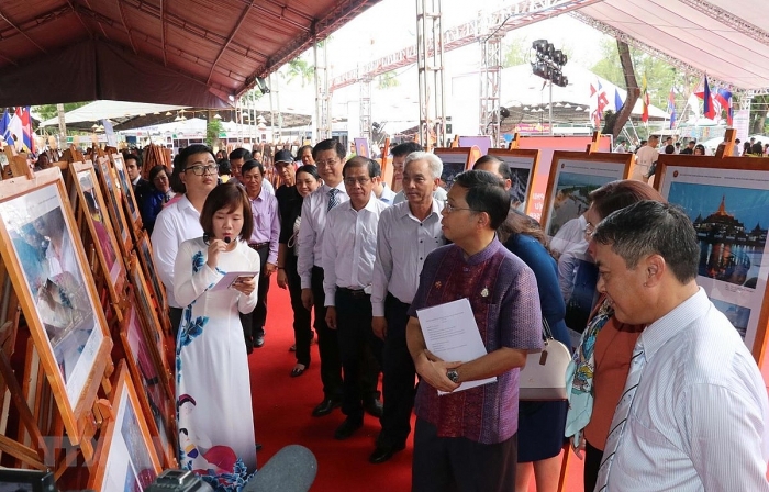 gioi thieu hon 300 tac pham phim va anh xuat sac ve cong dong asean tai can tho