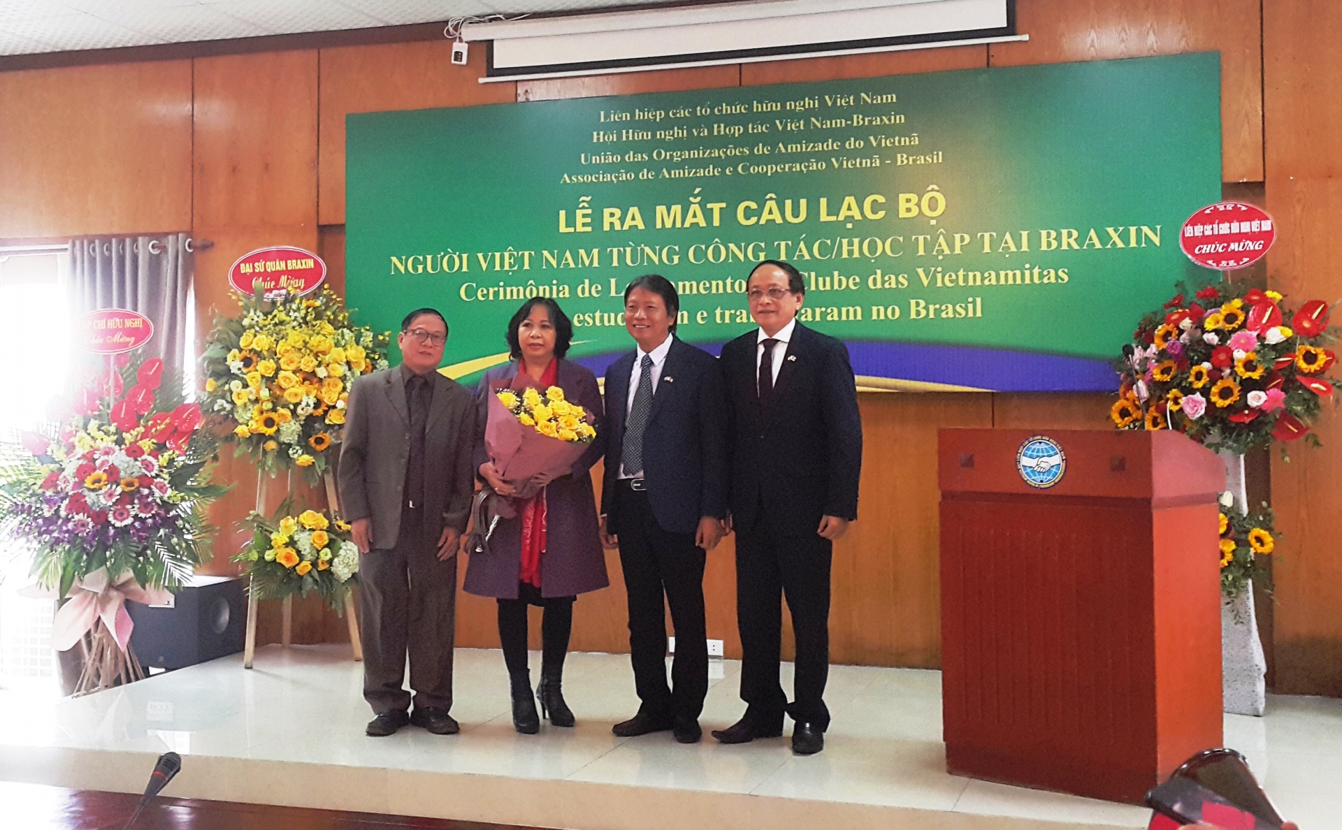 ra mat cau lac bo nguoi viet nam da tung cong tac va hoc tap tai brazil