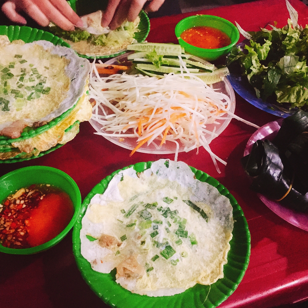 den xu hue mong mo khong the bo qua nhung mon banh doc la ma ngon me hon nay
