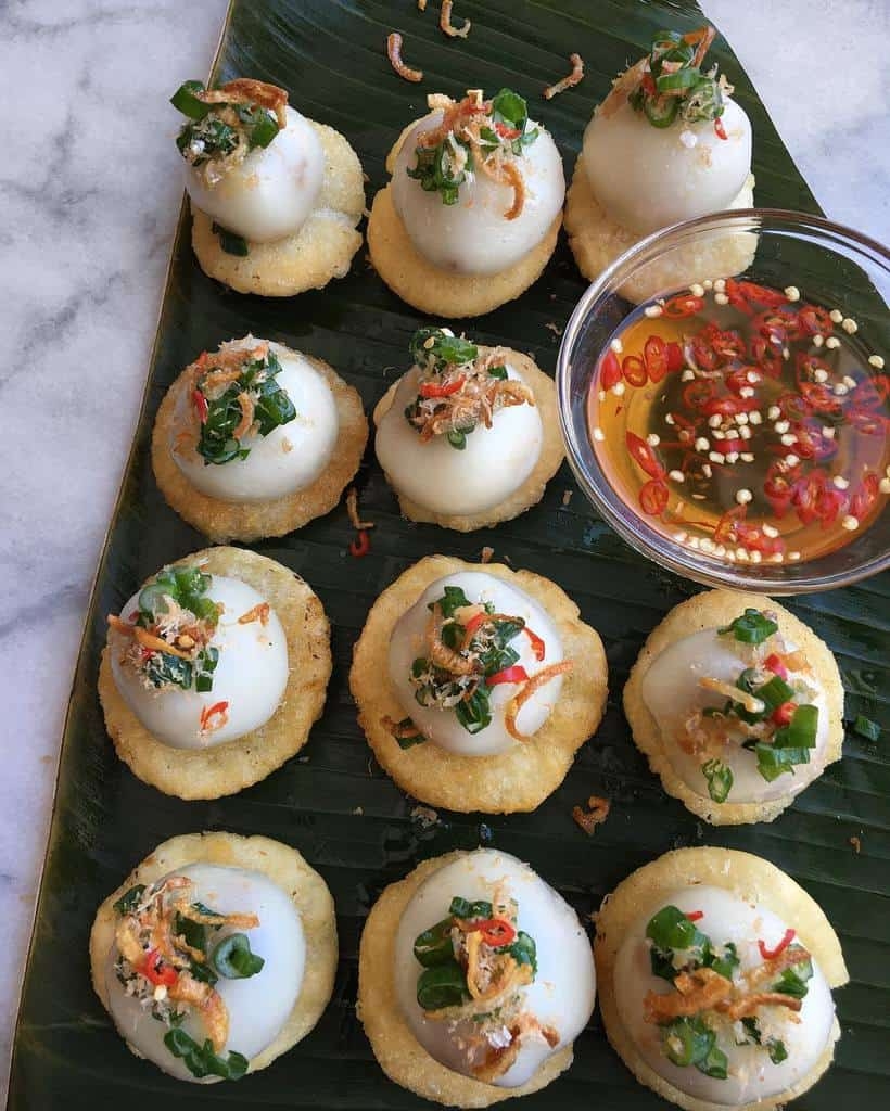 den xu hue mong mo khong the bo qua nhung mon banh doc la ma ngon me hon nay