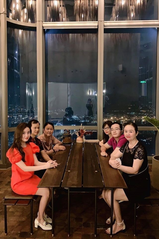 tin tuc giai tri sao viet hom nay 113 vu khac tiep chi trich vi noi cach ly lay thanh tich