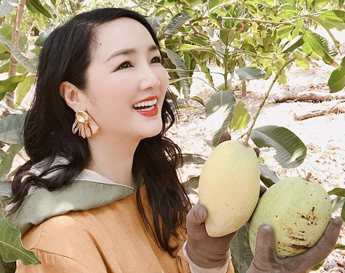 tin tuc giai tri sao viet hom nay 193 gia dinh khong to chuc le vieng nghe si thai thanh vi dich covid 19