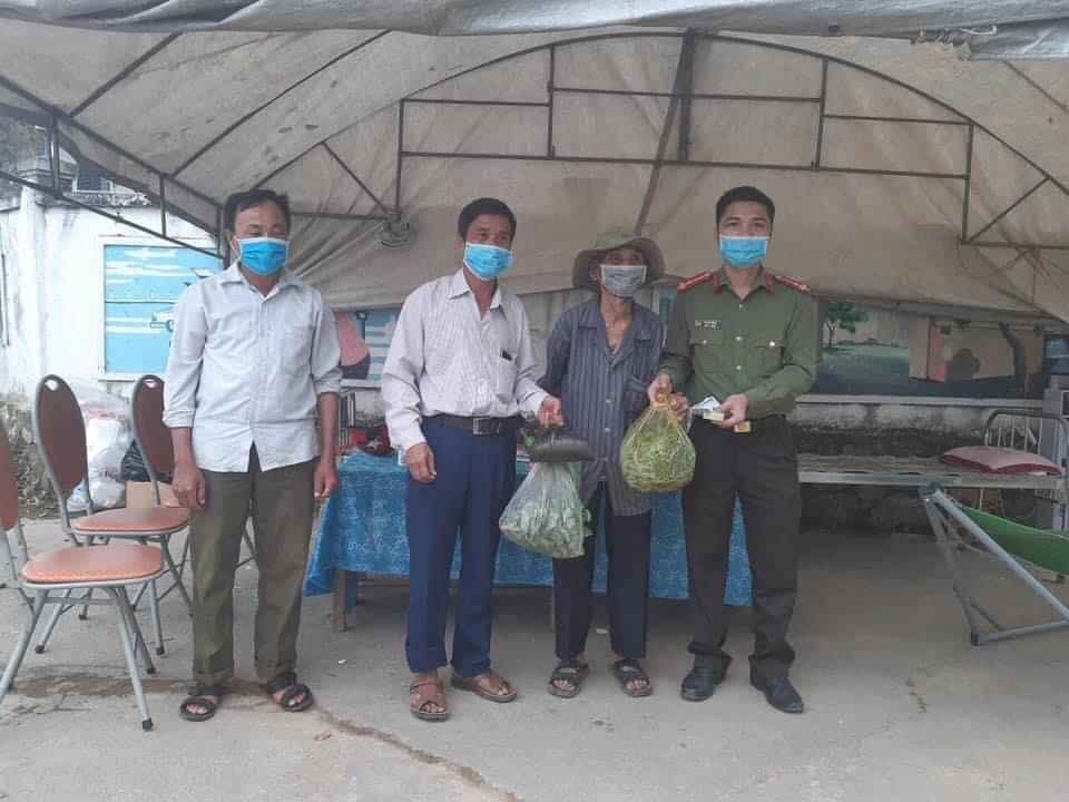 cu ong ung ho hien vat huong ung phong trao chong dich covid 19 quy o tam long