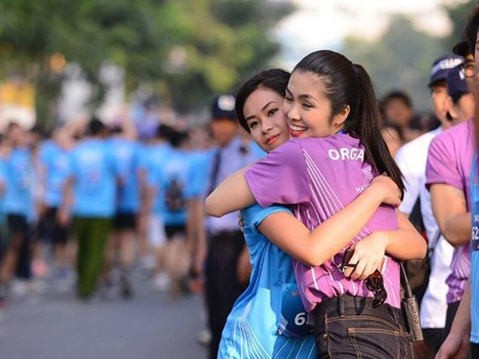 ban than phung ngoc huy o my tiet lo chuyen nam ca si chu cap tien nuoi be lavie