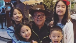 chang trai nguoi anh mat bo vi covid 19 xin moi nguoi hay o nha