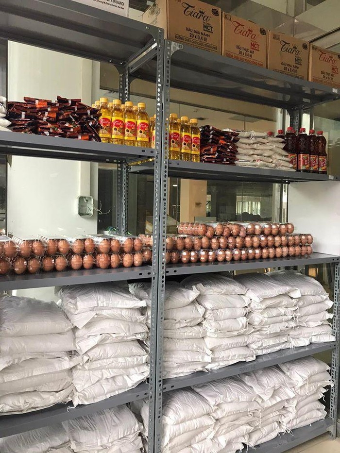 Ấm lòng chuỗi siêu thị 'Hạnh Phúc 0 đồng' dành cho người dân khó khăn tại Hà Nội am long chuoi sieu thi hanh phuc 0 dong danh cho nguoi dan kho khan tai ha noi