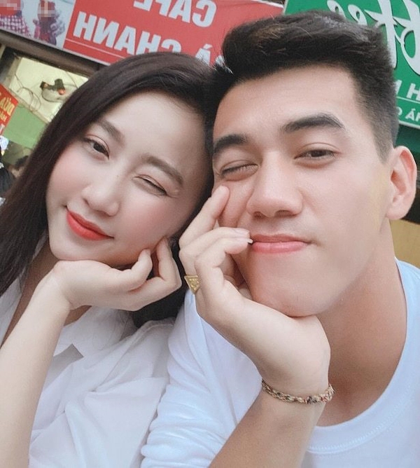 tin tuc giai tri sao viet hom nay 184 cau thu tien linh xac nhan ngung tim hieu nu dien vien huynh hong loan