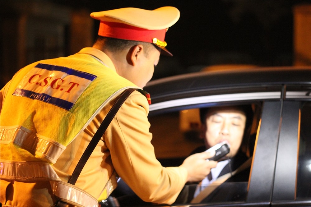 tin tuc trong ngay 105 moi nhat cac quan bar tai tphcm duoc hoat dong tro lai