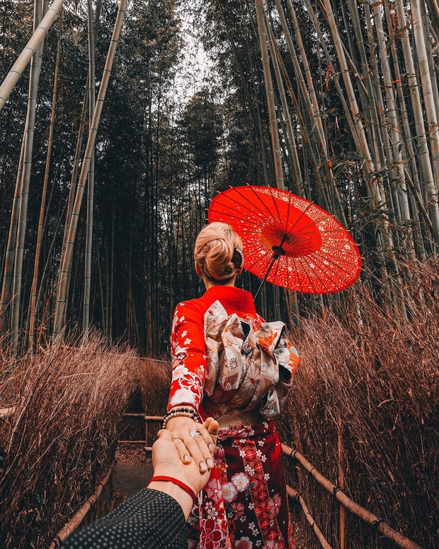 cuoc song cua cap doi khoi xuong trao luu dua em di khap the gian sau gan 10 nam gio ra sao