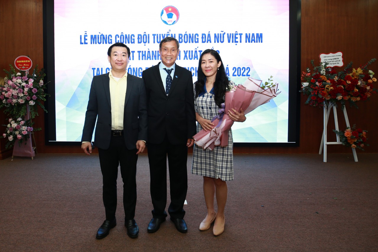 Nhà tài trợ Vinamilk trao thưởng lớn, mừng thành tích các "cô gái kim cương" của bóng đá Việt Nam