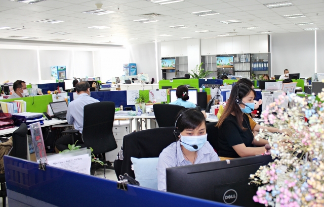 Vinamilk hỗ trợ 10 tỷ đồng mua thiết bị y tế giúp phát hiện nhanh virut Sars-cov-2 vinamilk ho tro 10 ty dong de mua thiet bi y te giup phat hien nhanh virut sars cov 2