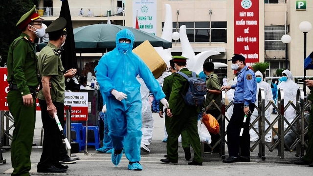 DOJI tiếp tục chung tay phòng chống dịch COVID-19: Tặng y bác sỹ BV Bạch Mai 1 tỷ đồng doji tiep tuc chung tay phong chong dich covid tang y bac sy bv bach mai 1 ty dong