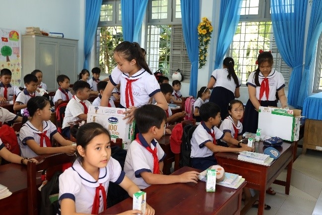 4 năm triển khai, sữa học đường tỉnh Bến Tre “được lòng” cả thầy trò, phụ huynh