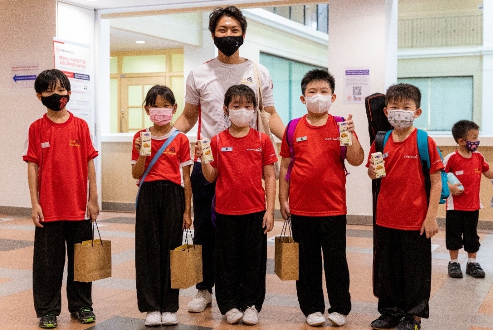 Vinamilk xuất khẩu sữa tươi chứa tổ yến đi Singapore, tiếp tục phát triển thị trường với phân khúc cao cấp