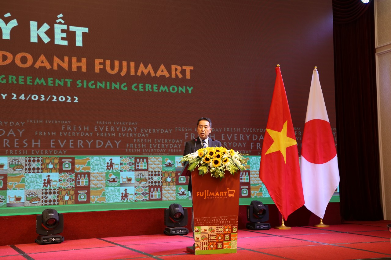 Ông Shiomi Keigo, Chủ tịch kiêm Tổng Giám đốc Tập đoàn Sumitomo khu vực châu Á và châu Đại Dương phát biểu tại sự kiện.