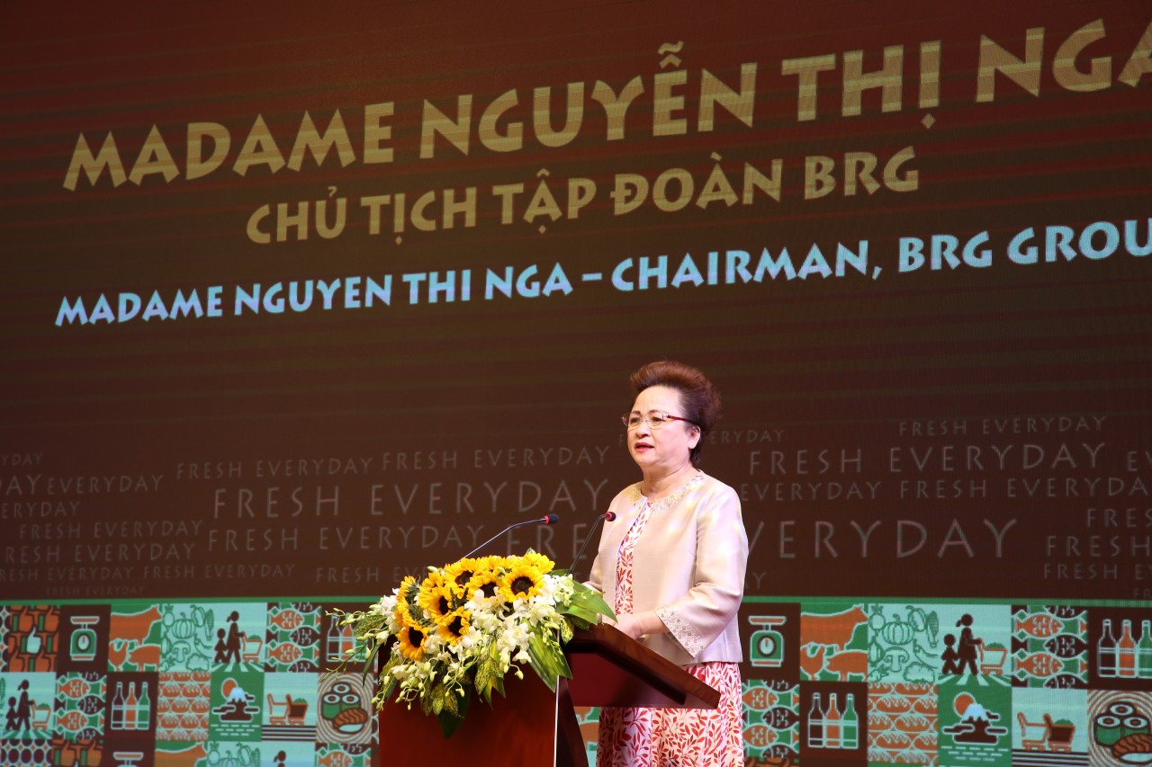 Madame Nguyễn Thị Nga, Chủ tịch Tập đoàn BRG, phát biểu tại sự kiện.