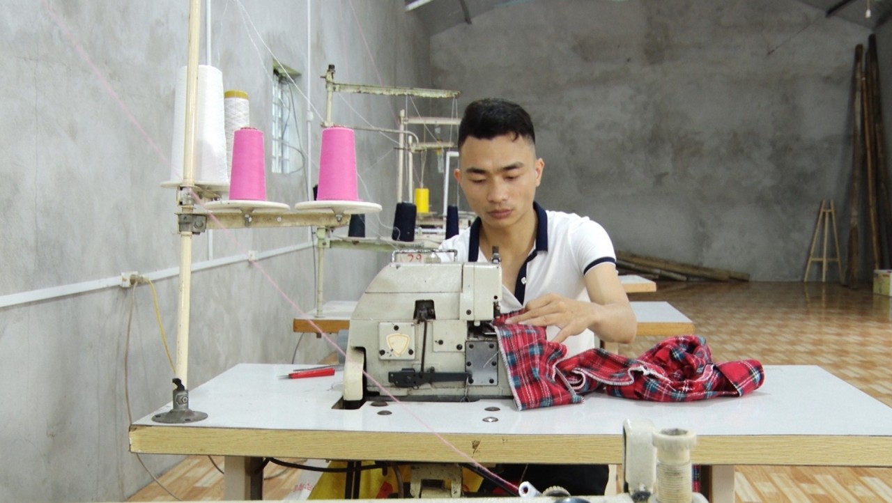 70% nhân viên nhiễm Covid, ông chủ khuyết tật vẫn quyết tâm vượt đại dịch thành công