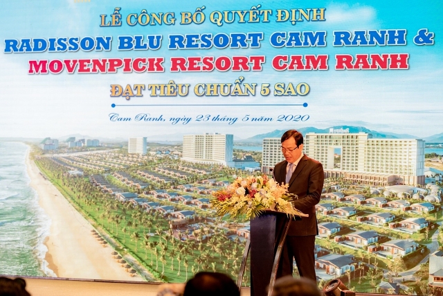 movenpick resort cam ranh va radisson blu resort cam ranh chinh thuc duoc cong nhan 5 sao