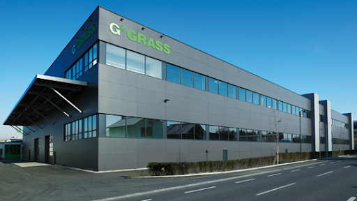 Cung cấp các sản phẩm từ thương hiệu uy tín.