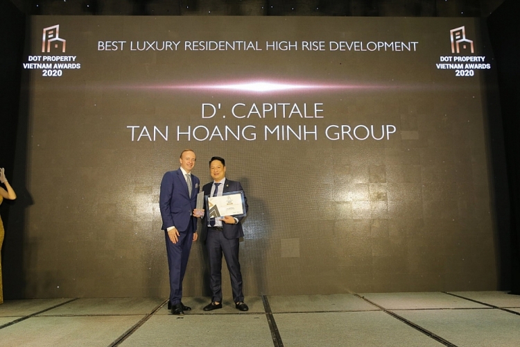 tan hoang minh lap cu hattrick giai thuong lon tai dot property vietnam awards 2020