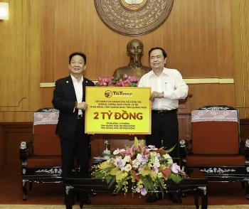 “Bầu Hiển” ủng hộ thêm 6 tỷ đồng cho cuộc chiến chống COVID-19 tại miền Trung