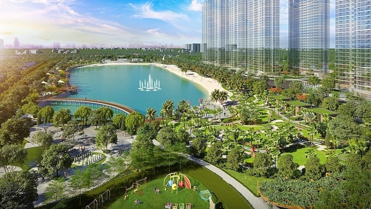 MC điển trai “săn nhà” giá hời mùa dịch