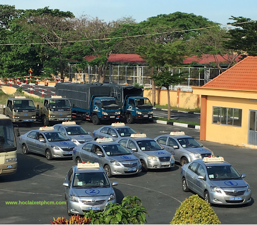 Bãi thi sát hạch học lái xe ô tô B2.