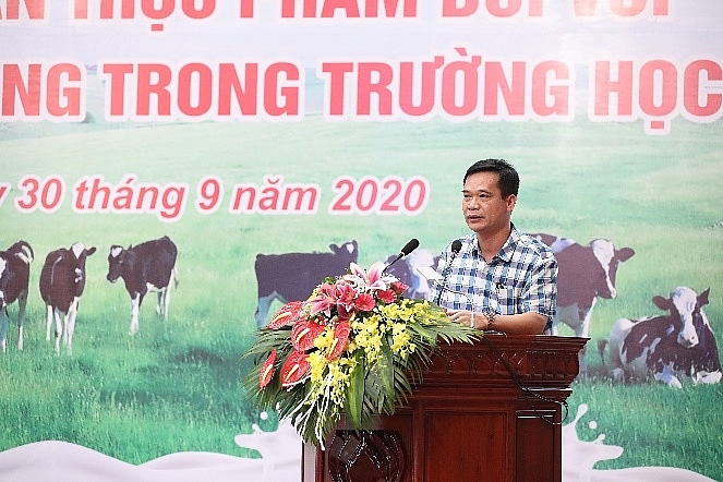 Đảm bảo an toàn thực phẩm cho sản phẩm sữa dùng trong trường học