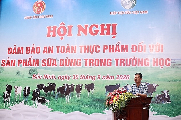 Đảm bảo an toàn thực phẩm cho sản phẩm sữa dùng trong trường học